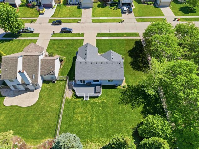 27555 Cedar Glen Drive, Chesterfield, MI 48051