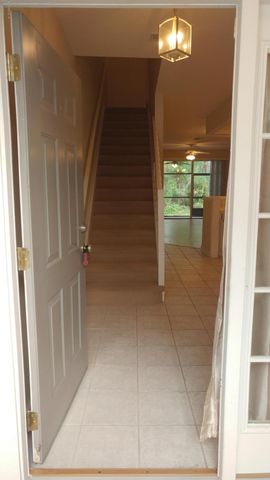 3275 CLIMBING IVY Trail, Jacksonville, FL 32216