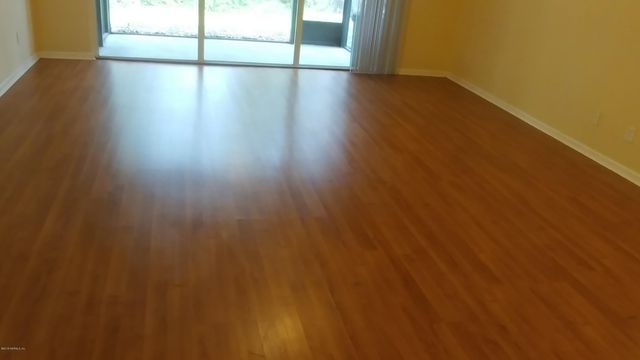 3275 CLIMBING IVY Trail, Jacksonville, FL 32216