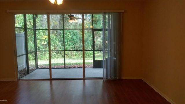 3275 CLIMBING IVY Trail, Jacksonville, FL 32216