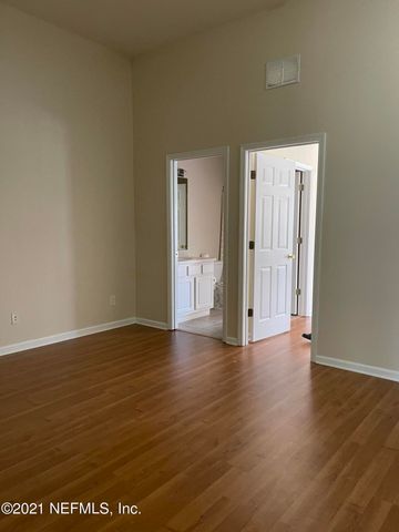 3275 CLIMBING IVY Trail, Jacksonville, FL 32216