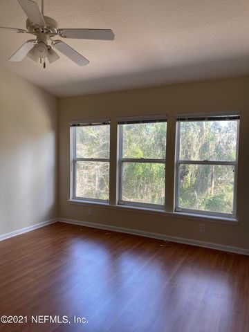 3275 CLIMBING IVY Trail, Jacksonville, FL 32216