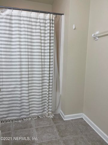 3275 CLIMBING IVY Trail, Jacksonville, FL 32216