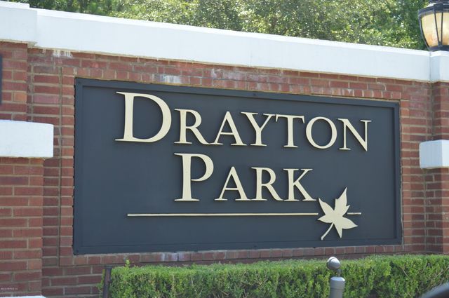 3275 CLIMBING IVY Trail, Jacksonville, FL 32216
