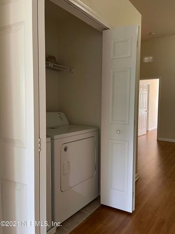 3275 CLIMBING IVY Trail, Jacksonville, FL 32216