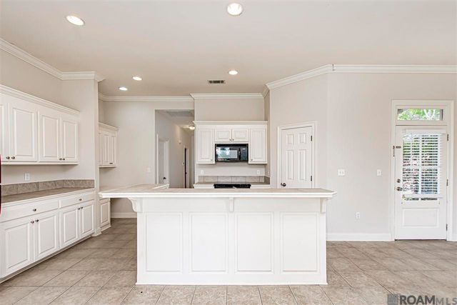 9015 Westlake Ave, Baton Rouge, LA 70810