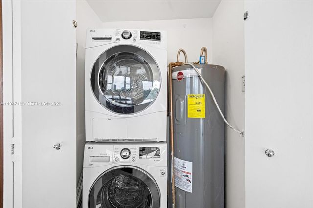 19900 E Country Club Dr 502, Aventura, FL 33180