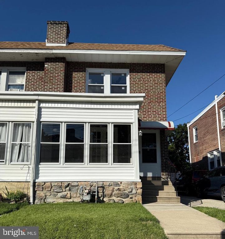 7 W COOKE AVE, Glenolden, PA 19036