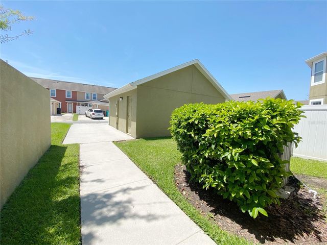 7996 EDGEWOOD FOREST DRIVE, Orlando, FL 32827