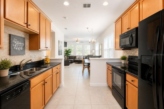 7996 EDGEWOOD FOREST DRIVE, Orlando, FL 32827