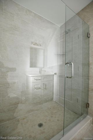 2904 ZANA Drive, Troy, MI 48085