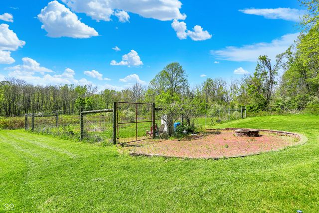 8820 Mud Creek Road, Indianapolis, IN 46256