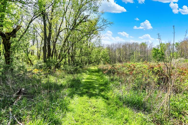 8820 Mud Creek Road, Indianapolis, IN 46256