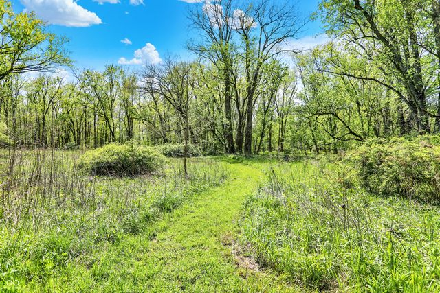 8820 Mud Creek Road, Indianapolis, IN 46256