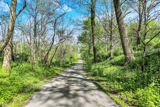 8820 Mud Creek Road, Indianapolis, IN 46256