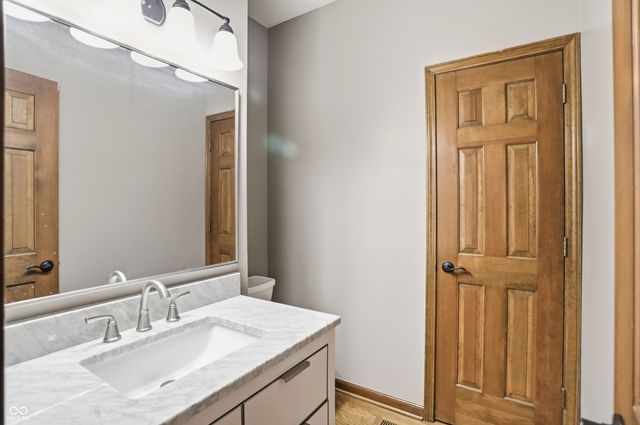 8820 Mud Creek Road, Indianapolis, IN 46256