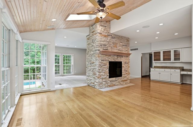 8820 Mud Creek Road, Indianapolis, IN 46256