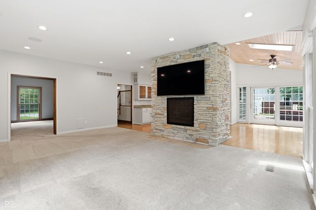 8820 Mud Creek Road, Indianapolis, IN 46256