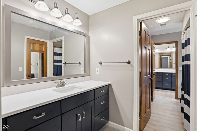 8820 Mud Creek Road, Indianapolis, IN 46256