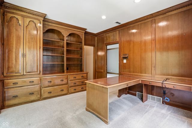 8820 Mud Creek Road, Indianapolis, IN 46256