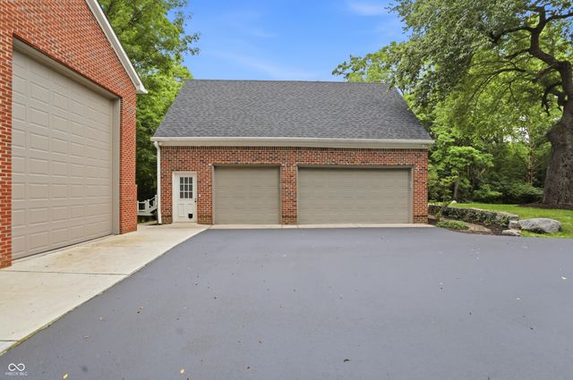 8820 Mud Creek Road, Indianapolis, IN 46256