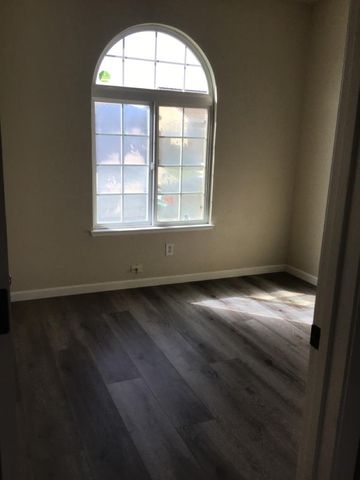 1963 Bonavista Way, Sacramento, CA 95832