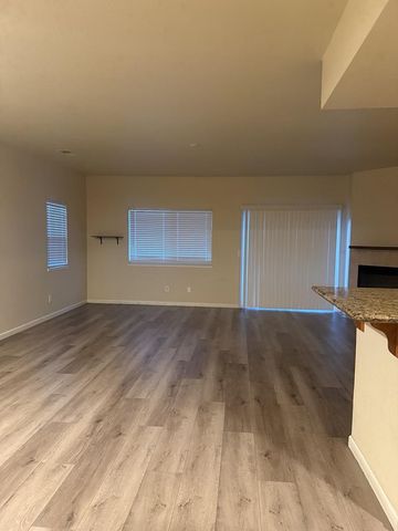 1963 Bonavista Way, Sacramento, CA 95832