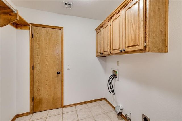 1205 SW 133rd Place, Oklahoma City, OK 73170