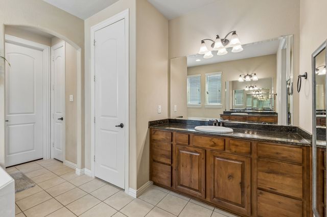 7258 Mirada, Grand Prairie, TX 75054