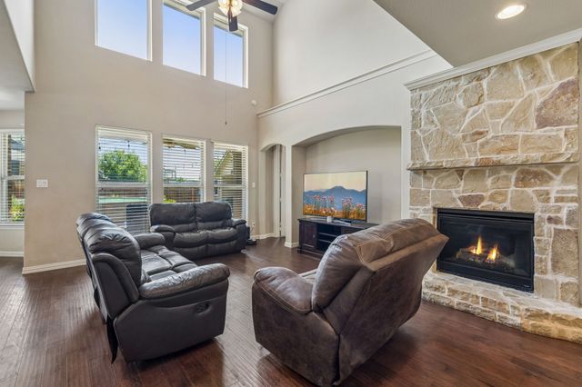7258 Mirada, Grand Prairie, TX 75054