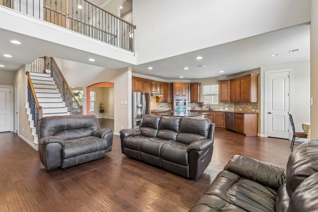 7258 Mirada, Grand Prairie, TX 75054