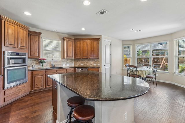7258 Mirada, Grand Prairie, TX 75054