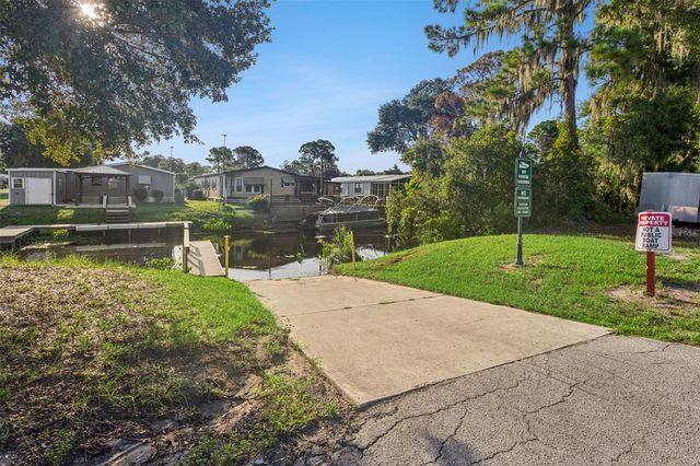 12045 EAGLE POINT COURT, Leesburg, FL 34788