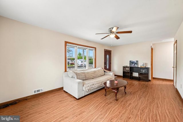 1710 PLEASANTVILLE DR, Glen Burnie, MD 21061