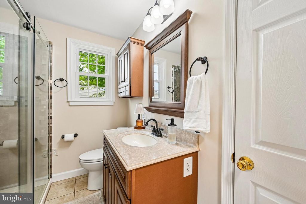 Image 22 of property listing at 1710 PLEASANTVILLE DR, Glen Burnie, MD 21061