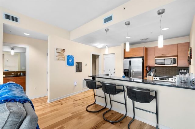 400 4TH AVENUE S 301, St Petersburg, FL 33701