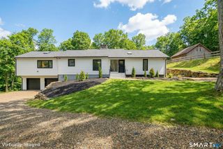 4 Windy Woods Circle, Newtown, CT 06470