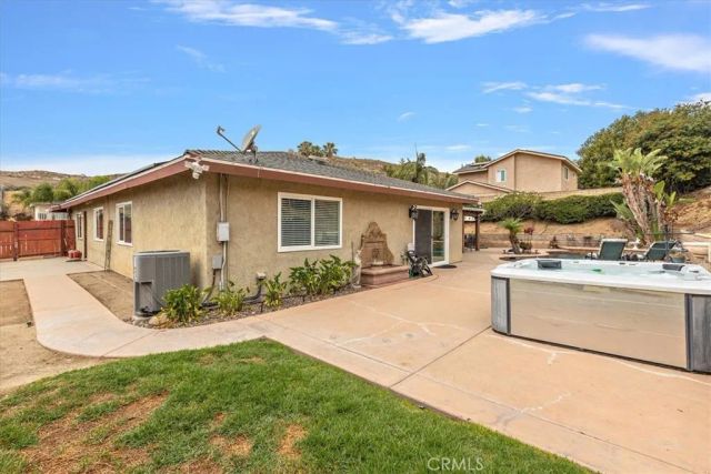 5721 Peacock, Riverside, CA 92505