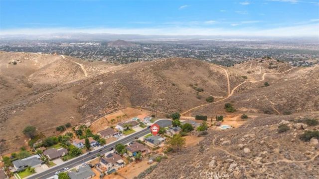 5721 Peacock, Riverside, CA 92505