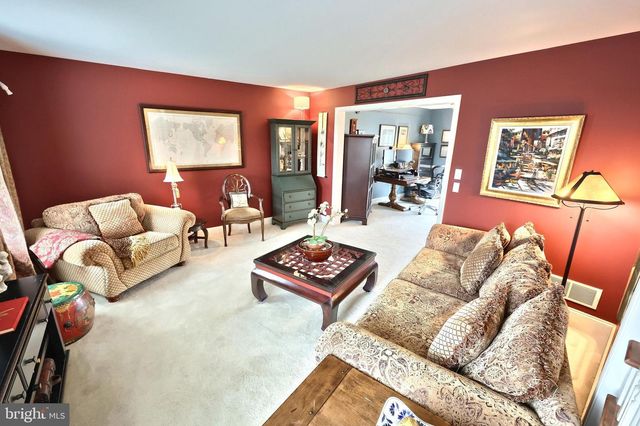 4203 BRITAIN DR, York, PA 17402