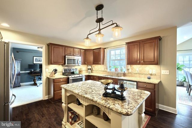 4203 BRITAIN DR, York, PA 17402