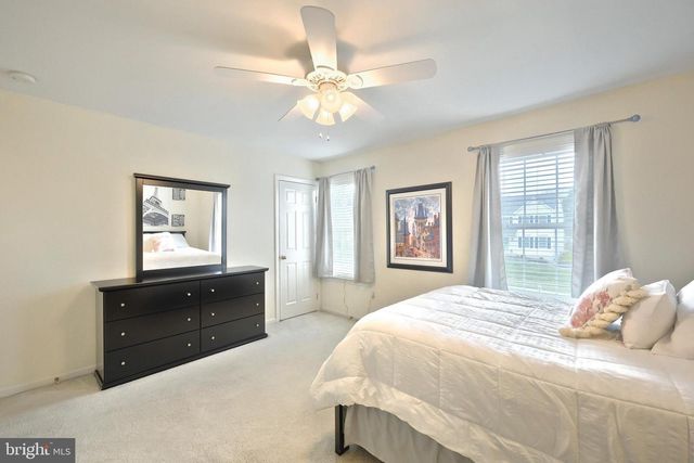 4203 BRITAIN DR, York, PA 17402