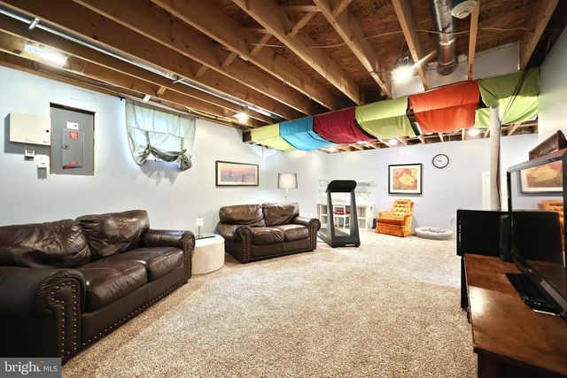 4203 BRITAIN DR, York, PA 17402