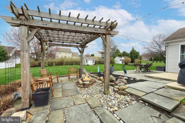 4203 BRITAIN DR, York, PA 17402