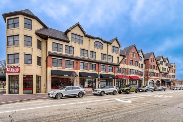 10 E Burlington Street 3B, Riverside, IL 60546