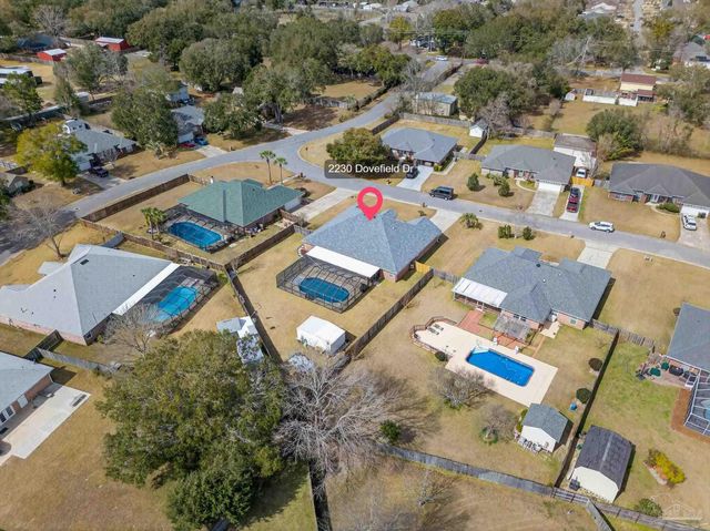 2230 Dovefield Dr, Pensacola, FL 32534
