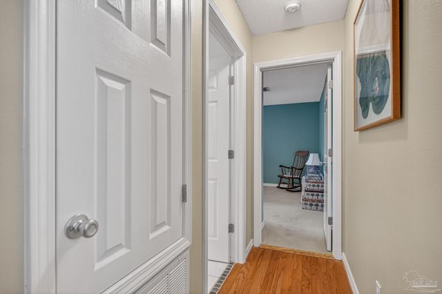 2230 Dovefield Dr, Pensacola, FL 32534