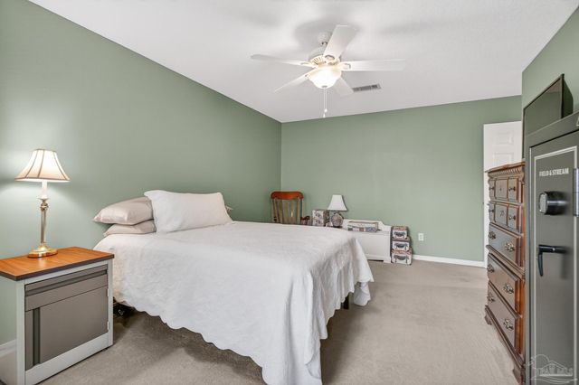 2230 Dovefield Dr, Pensacola, FL 32534