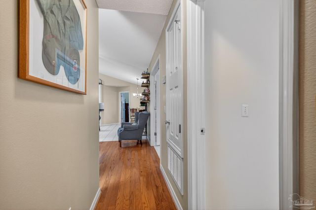 2230 Dovefield Dr, Pensacola, FL 32534