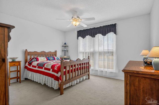 2230 Dovefield Dr, Pensacola, FL 32534